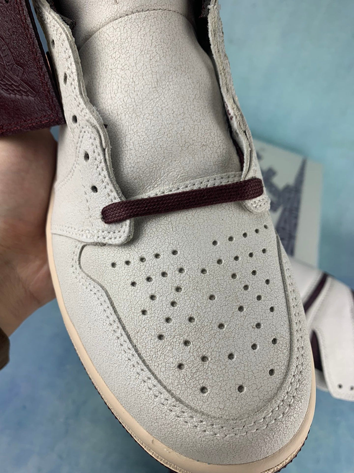 Air Jordan 1 High Cracked Snakeskin Unisex Sneakers DO7097-100