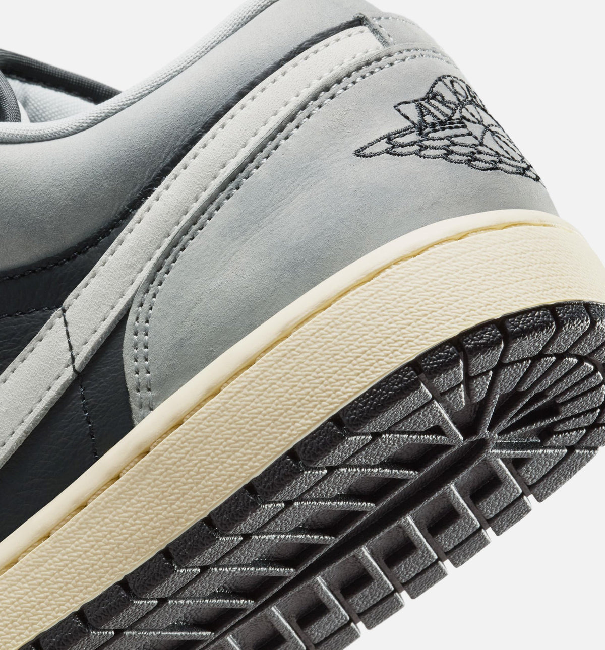 Air Jordan 1 Low SE Men's Lifestyle Shoes - Light Smoke Grey White Off Noir
