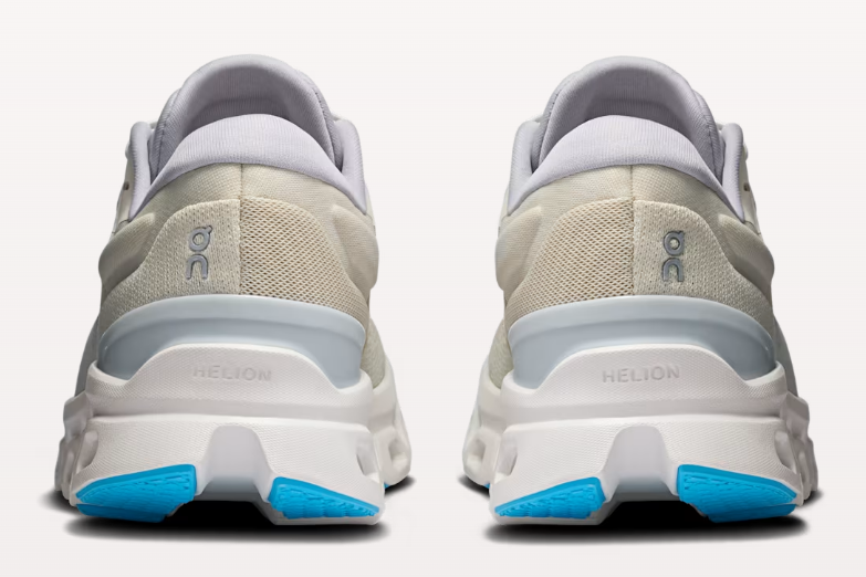 Women's Cloudstratus 3