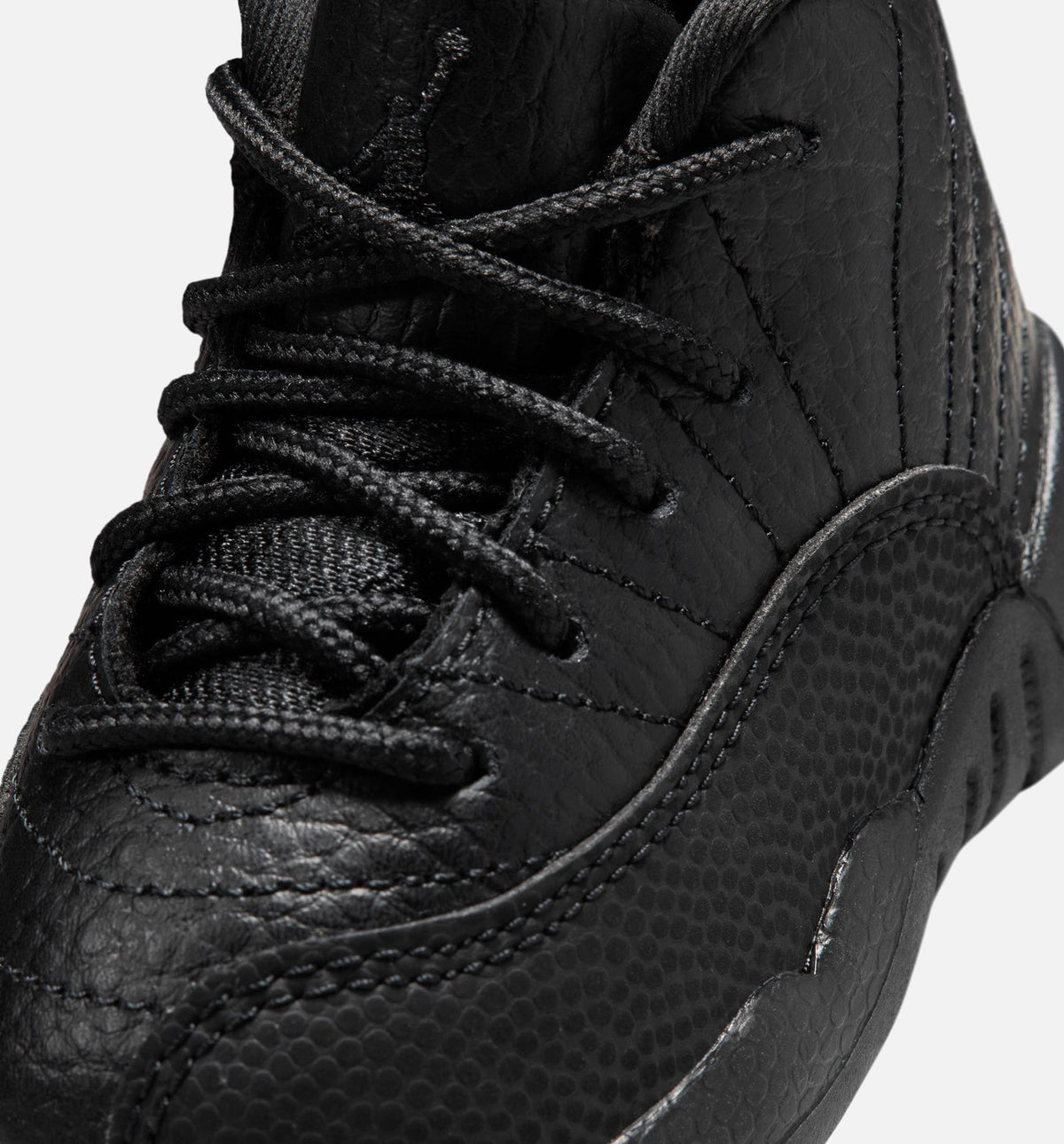 Air Jordan 12 Retro Bloodline Baby & Toddler Sneakers - Black / Varsity Red