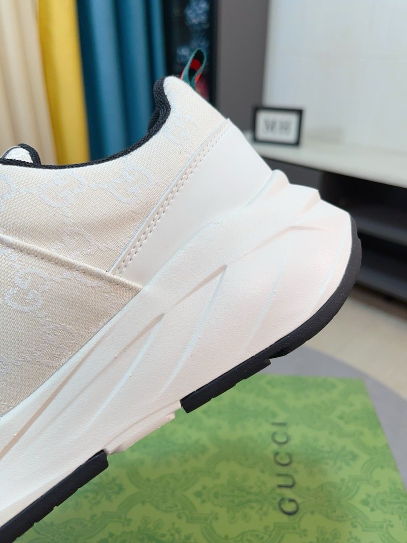 Gucci Men's Patterned Lace-Up Low-Top Sneakers