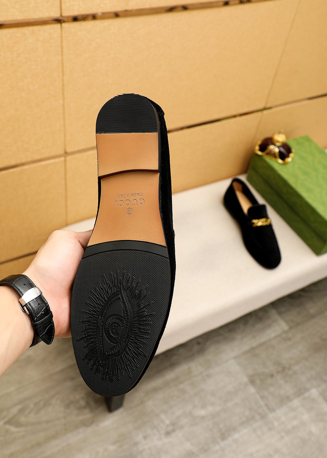 Gucci Chain Detail Loafers