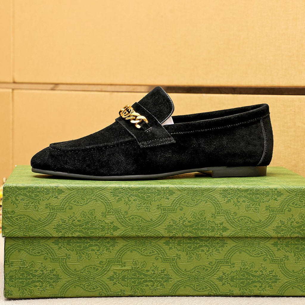 Gucci Chain Detail Loafers