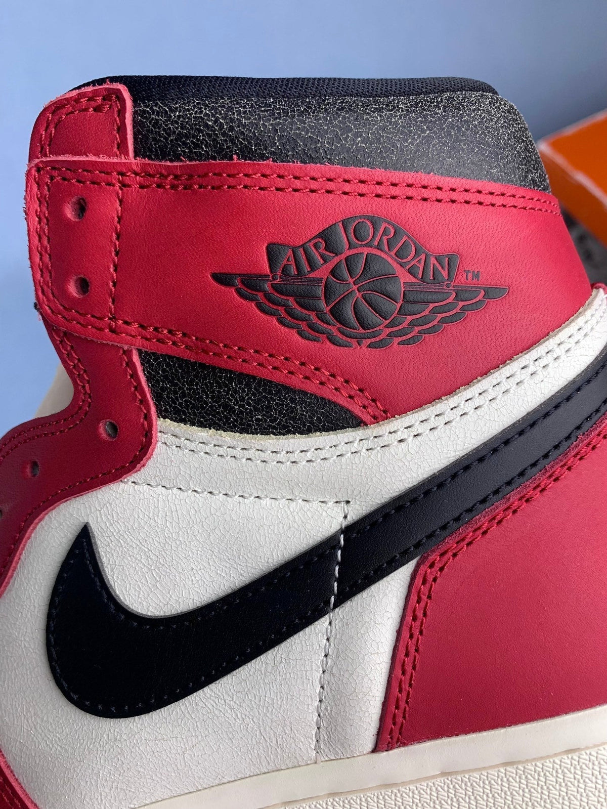 Air Jordan 1 High Chicago Lost and Found Unisex Sneakers DZ5485-612